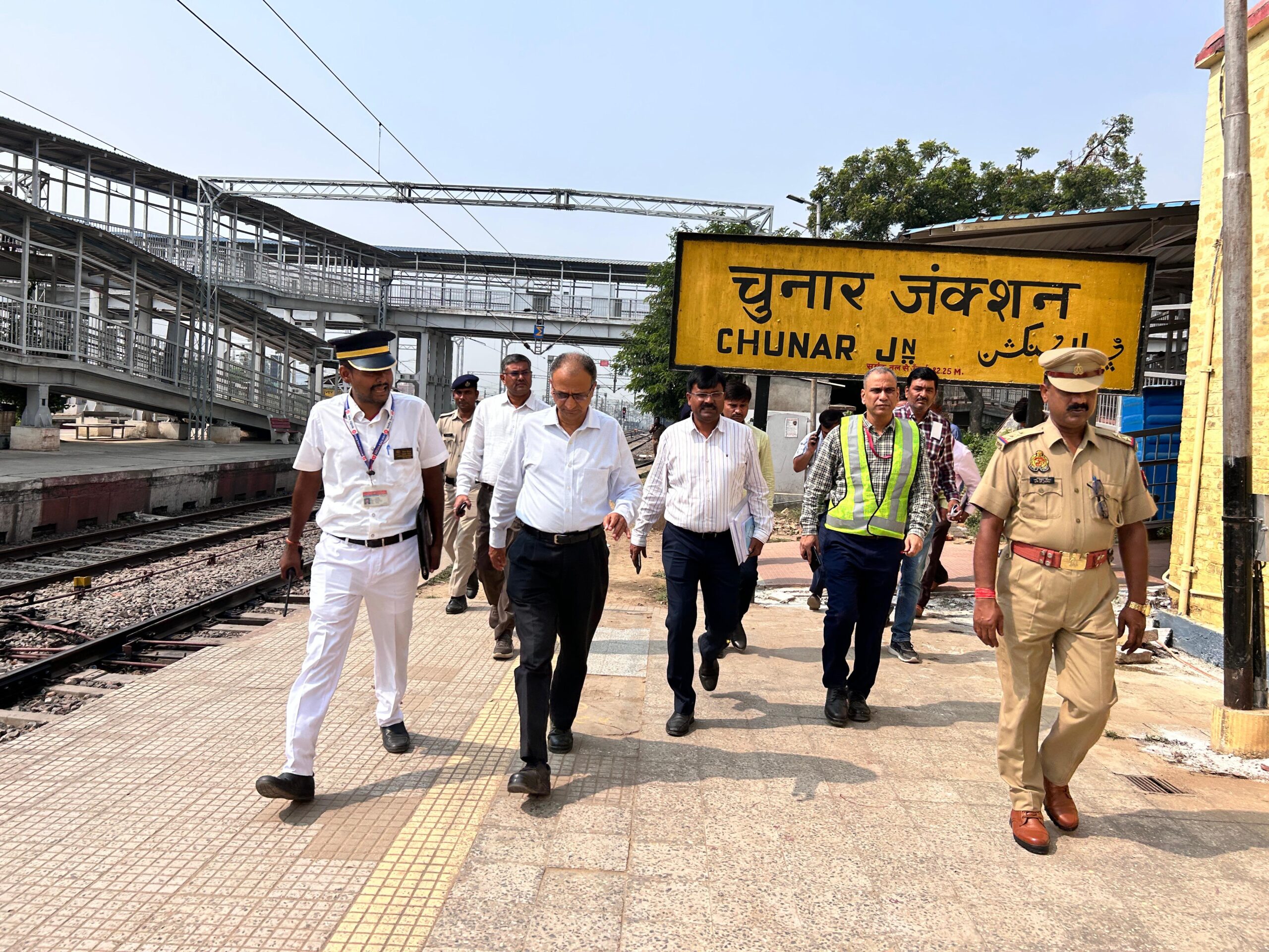 एनसीआर महाप्रबंधक ने किया चुनार-चोपन एवं पंडित दीनदयाल उपाध्याय-प्रयागराज रेल खंड का विंडो ट्रेलिंग निरीक्षण